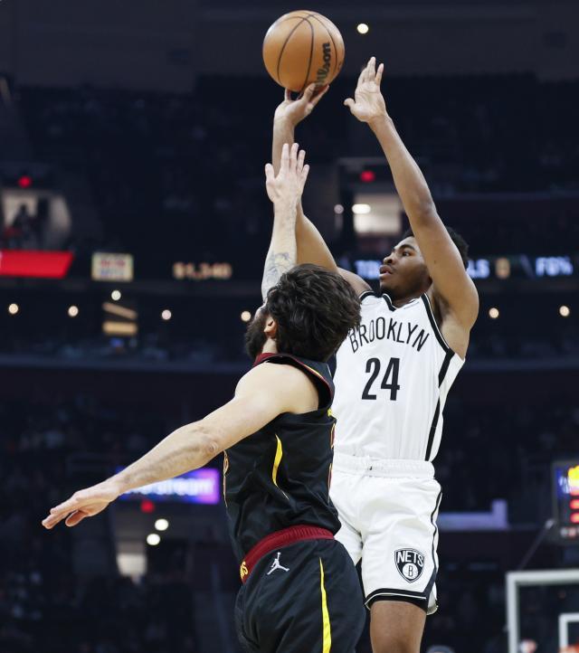 英超直播-篮网菜鸟吹响反击号角 托马斯生涯首次上双有点飘