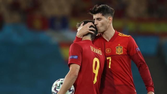 英超直播-梁宏业：恩里克换下前锋求进球，真是活久见