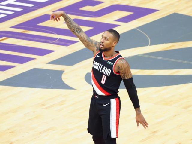 英超直播-利拉德距离全明星首发有多远？关键杀手继续挑战